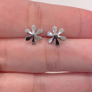 925 Sterling Silver Flower Stud Earrings